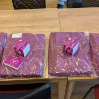 Vier Päckchen in DOREA-pink