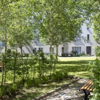 Sonnige Gartenanlage