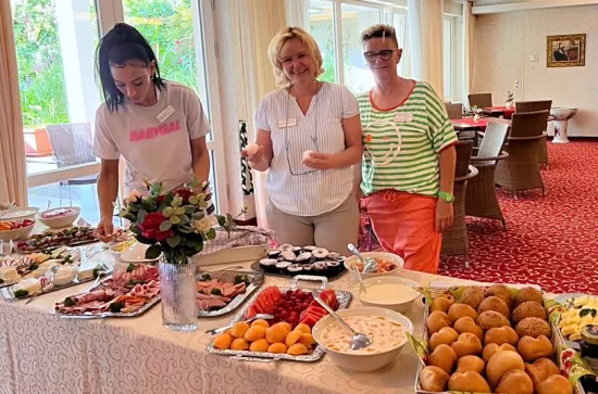 Buffet wurde eröffnet